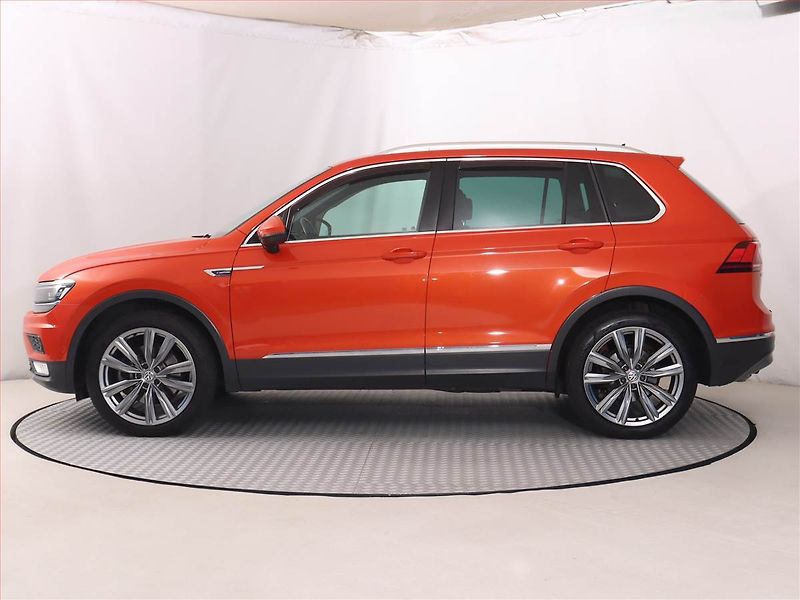 Volkswagen Tiguan (2017) Highline 2.0 TSI - fotka 3 z 23