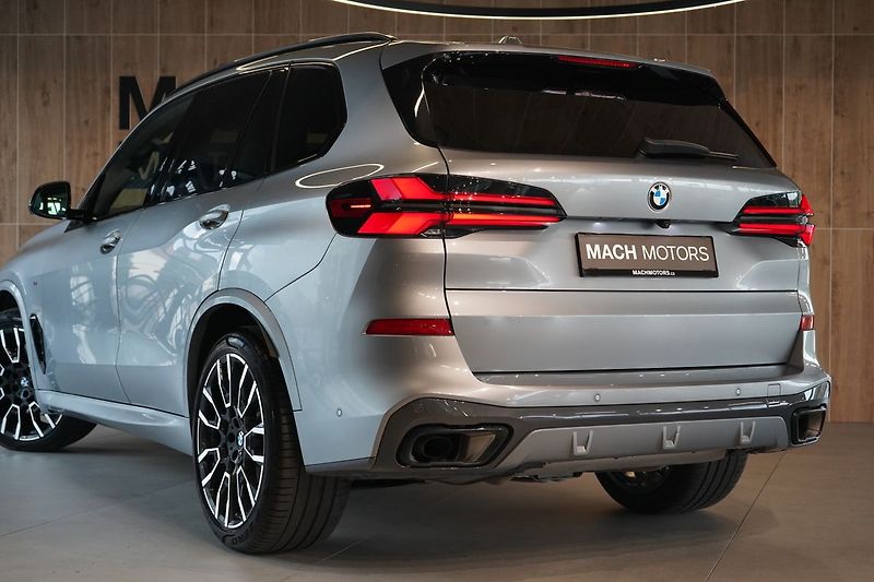 BMW X5 30d xDrive, Vzduch, Nezávislé - fotka 12 z 46