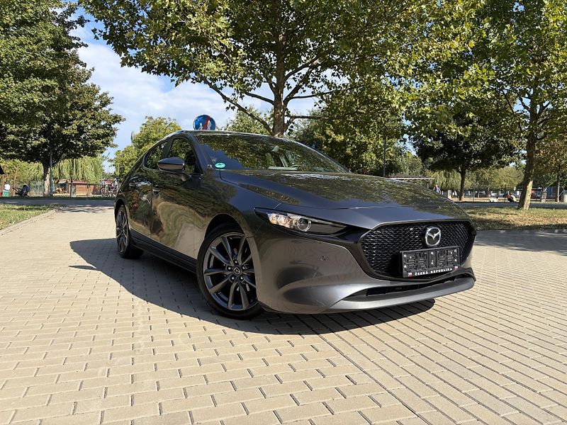 Mazda 3 2.0 Skyactiv-G Mild-Hybrid  - fotka 2 z 30