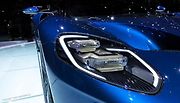 Žárovky typu LED na vozu Ford GT.