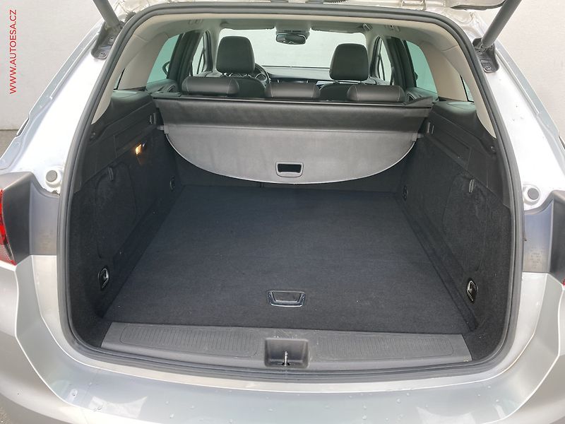 Opel Astra (2016) 1.4 T, Innovation, LED, navi - fotka 7 z 17