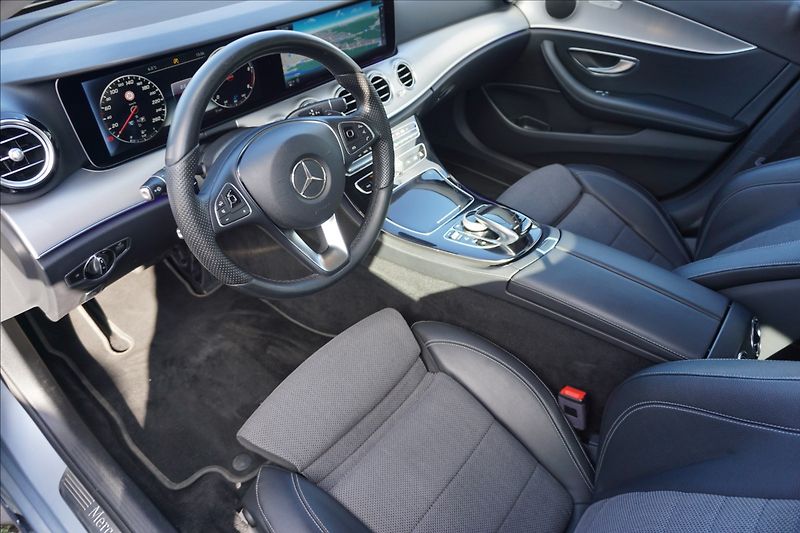 Mercedes-Benz Třídy E 2,0 E 220d 4M kombi - fotka 7 z 16