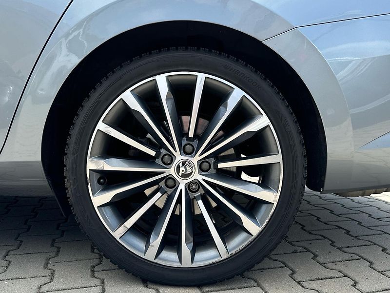 Škoda Superb 2.0 TDI LK 4x4 DSG - fotka 10 z 30