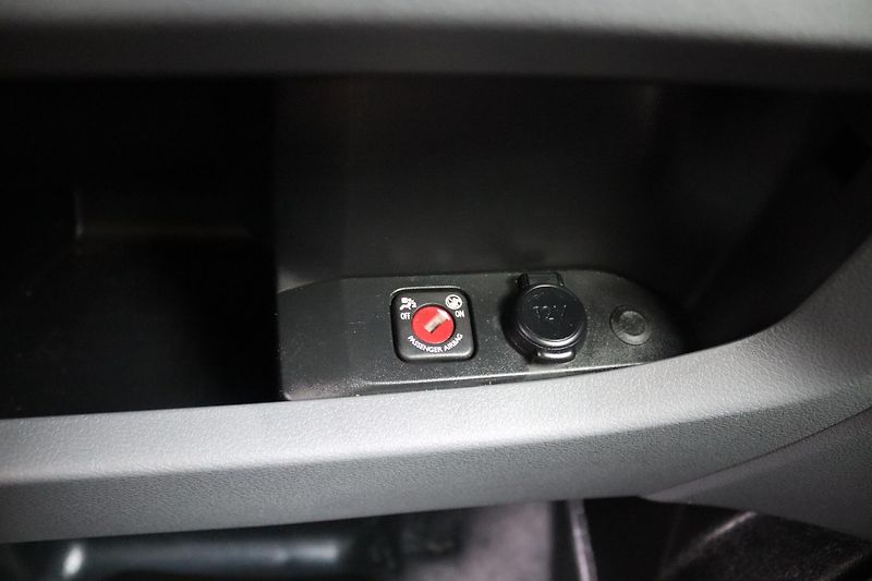 Opel Vivaro (2020) 2.0 BlueHDi/CDTi 130 kW - fotka 37 z 57