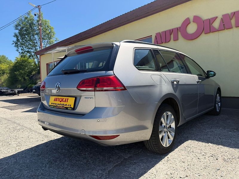 Volkswagen Golf (2016) 1.6 TDi 81kW/1MAJ/Tempomat - fotka 3 z 32