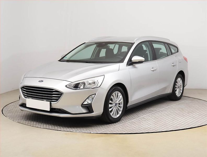 Ford Focus (2018) Connected 1.5 TDCi, Serv.kniha - fotka 2 z 26