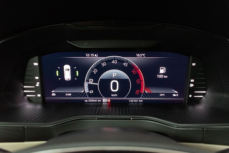 Škoda Superb TDI 147kW 4x4*STYLE*DPH*ČR 1.M - fotka 20 z 40
