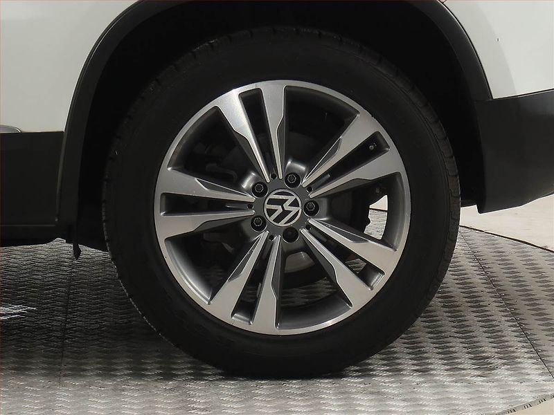 Volkswagen Tiguan (2014) 2.0 TDI, Navi, Park. senzory - fotka 15 z 18