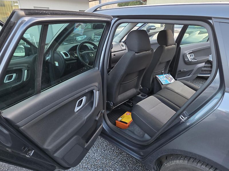 Škoda Fabia II.1.4 16V invalidní úprava TZ - fotka 8 z 35