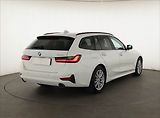 BMW Řada 3 (2022) Advantage 320 d - náhled 4