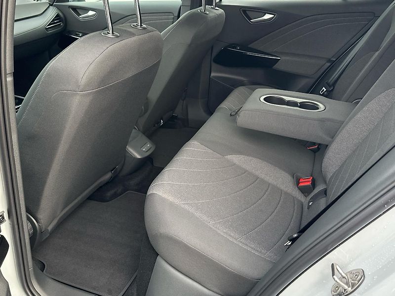 Volkswagen ID.3 (2025) Pro S People 150kW, 79kWh - fotka 13 z 21