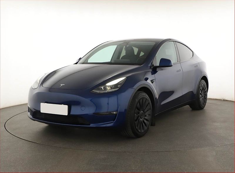 Tesla Model Y (2024) Long Range AWD 79kWh, SoH 95% - fotka 2 z 20