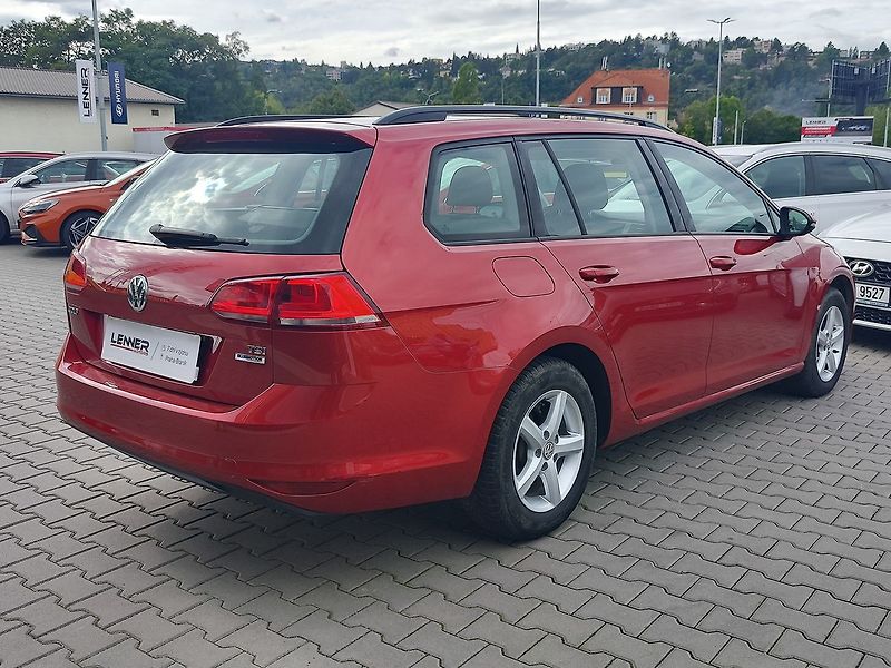 Volkswagen Golf 1.2 TSI/63kW Trendline - fotka 5 z 36