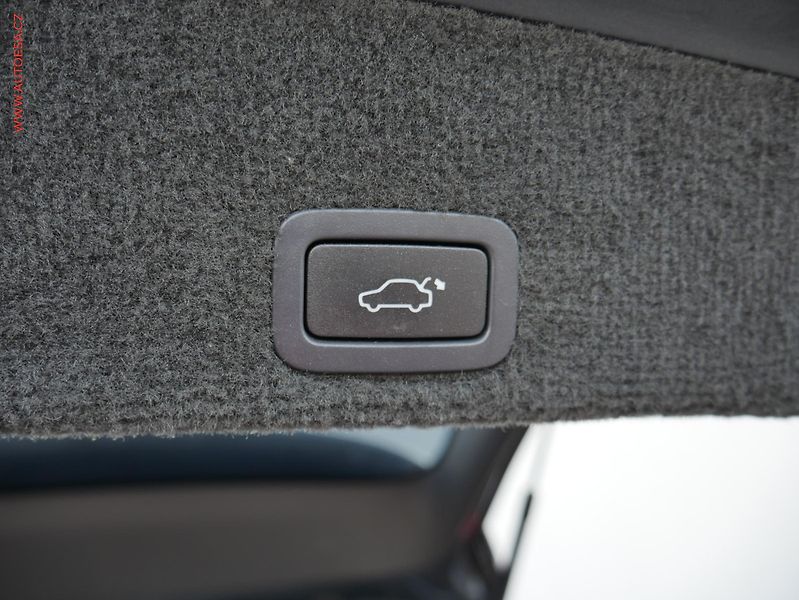 Volvo XC60 (2009) 2.4 D5 4x4, ČR, AT - fotka 19 z 20