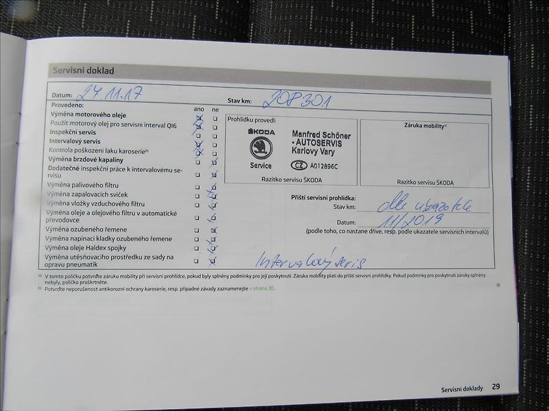 Škoda Octavia 1,6 TDi 77kW Sedan - fotka 27 z 30