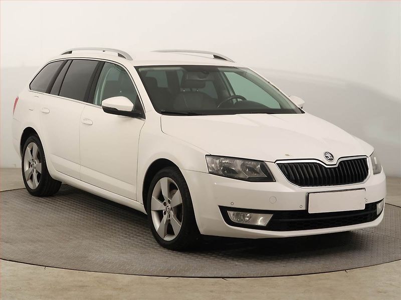 Škoda Octavia (2013) Style Plus 2.0 TDI, Automat - fotografie inzerátu