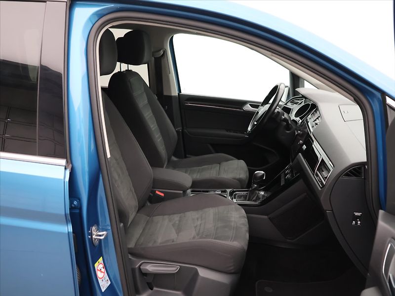 Volkswagen Touran 1.4 TSI 110kW DSG 7Míst CZ DPH - fotka 12 z 34