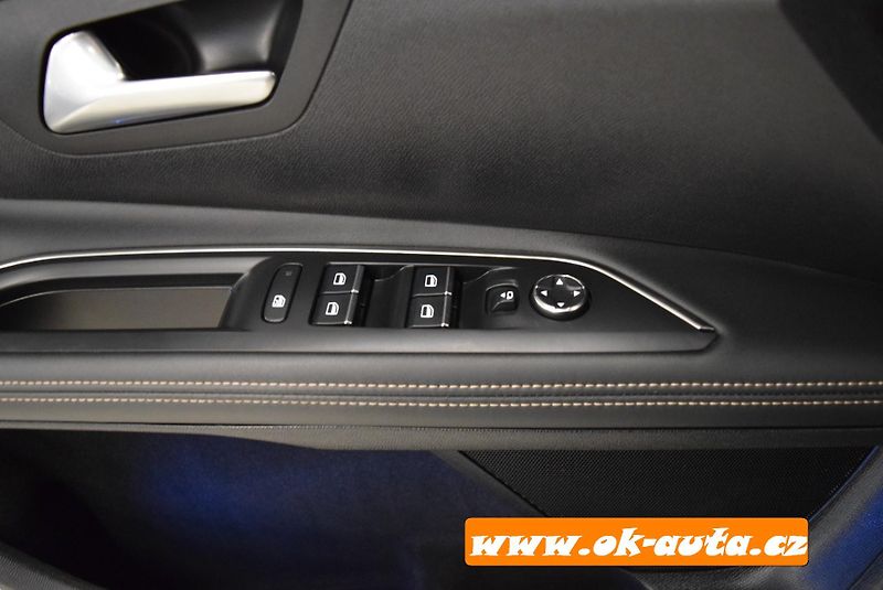Peugeot 5008 1.5 BHDI GT LINE 7 MÍST 2021 - fotka 40 z 71