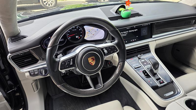 Porsche Panamera (2018) TURBO TOP STAV - fotka 12 z 12