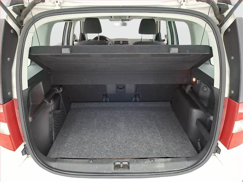 Škoda Yeti (2014) 2.0 TDI, 4X4, Tempomat - fotka 13 z 13