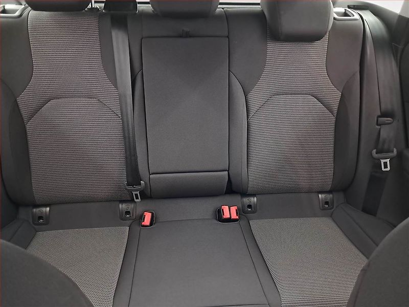 Seat Leon (2018) 1.6 TDI, Serv.kniha, Navi - fotka 10 z 16