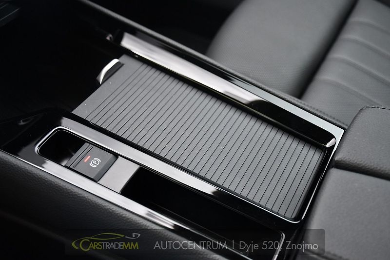 Škoda Superb 2.0TDi 142kW L&K 4x4 - fotka 35 z 61