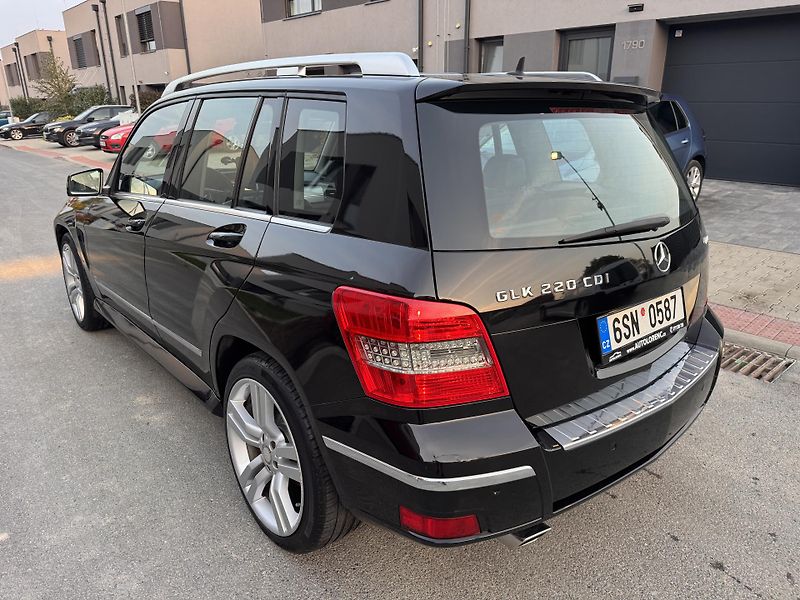 Mercedes-Benz GLK (2009) 220CDI 125Kw Rezervace - fotka 5 z 22