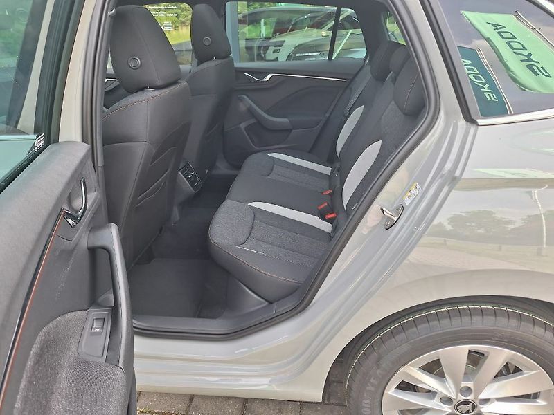 Škoda Scala Top Selection 1,0TSI 85kW - fotka 7 z 12