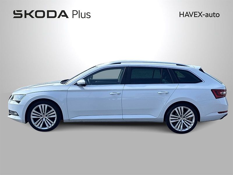 Škoda Superb (2016) Combi 2.0 TDI DSG Style + - fotka 3 z 37