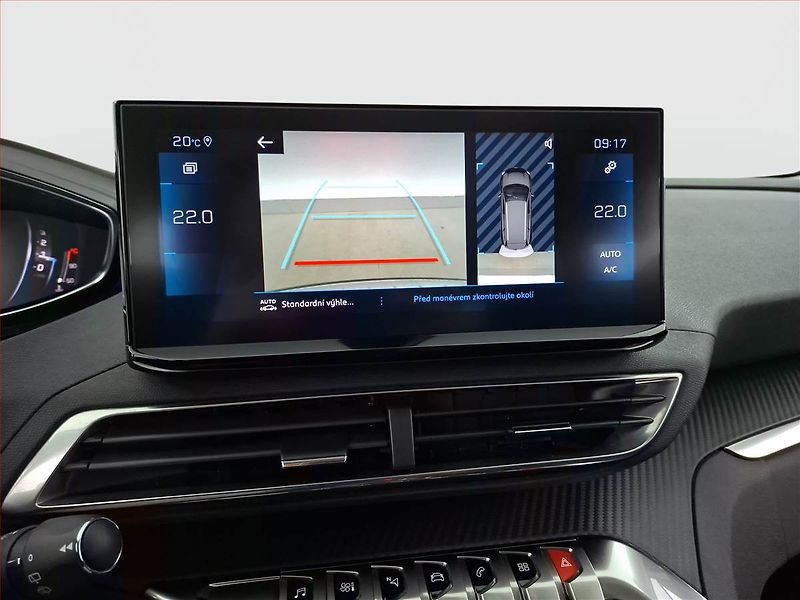 Peugeot 5008 (2021) PureTech 130 - fotka 16 z 17