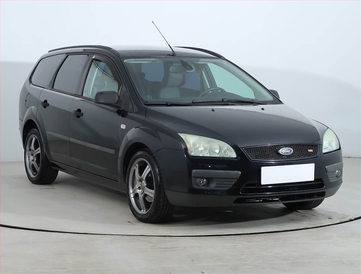 Ford Focus 1.6 16V, po STK, Tažné, Klima