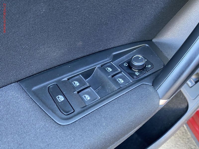 Volkswagen Tiguan (2017) 2.0 TSi 4x4, Comfortline - fotka 13 z 20
