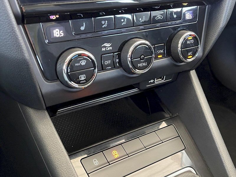 Škoda Octavia (2018) 2.0 TDI 110kW Style Plus combi - fotka 13 z 33