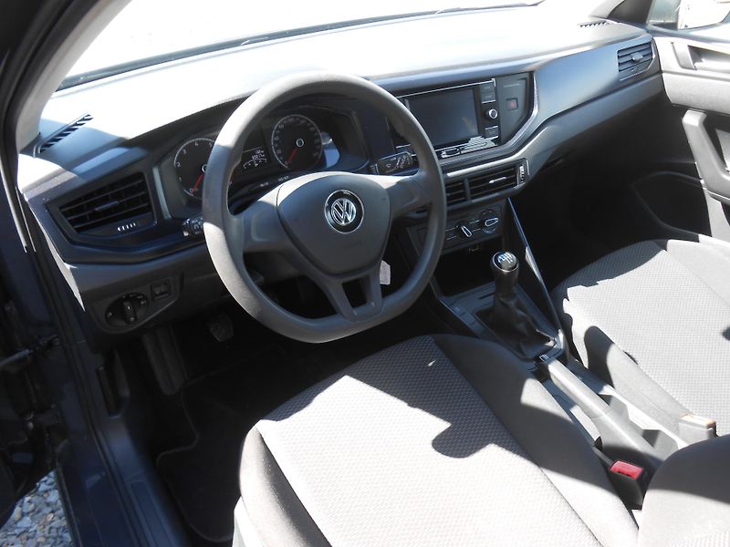 Volkswagen Polo 1.0MPi,48KW,60TKm! - fotka 21 z 35