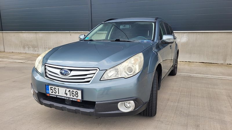 Subaru Legacy 2,5i 4x4 123 KW - fotka 3 z 24