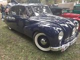 Milovníci historických automobilů i motocyklů si první říjnovou sobotu přišli na své při tradičním závodu Brno-Soběšice.
