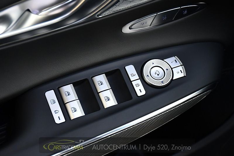 Genesis GV70 2.2CRDi AWD SPORT LINE - fotka 23 z 57