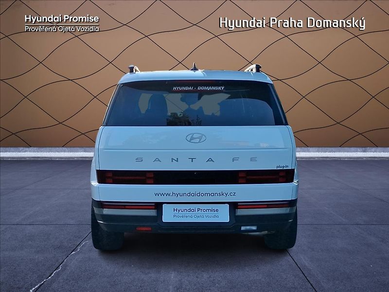 Hyundai Santa Fe 1,6   PHEV,4x4,5S,Style premiu - fotka 5 z 9
