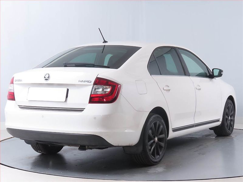 Škoda Rapid (2017) Style 1.0 TSI, Xenony - fotka 5 z 15