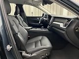 Volvo XC60 B4 AWD MOMENTUM PRO AUT - náhled 18