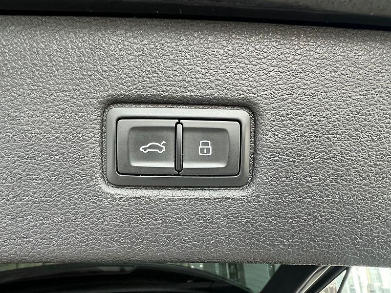 Audi Q7 S-line  50TDI 210kW - fotka 18 z 21