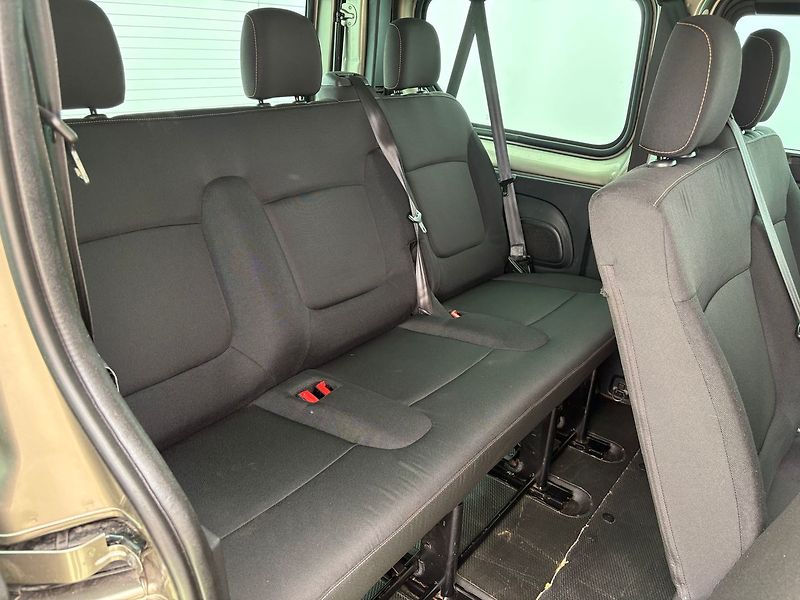 Renault Trafic (2017) 1.6dCi, 107kW, 9 míst, Tažné - fotka 7 z 17