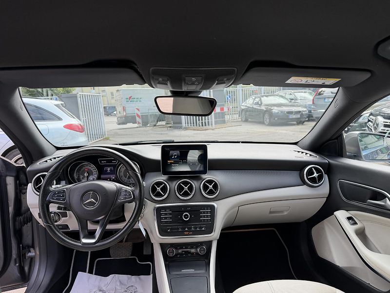 Mercedes-Benz CLA 180 SB aut. - fotka 13 z 22
