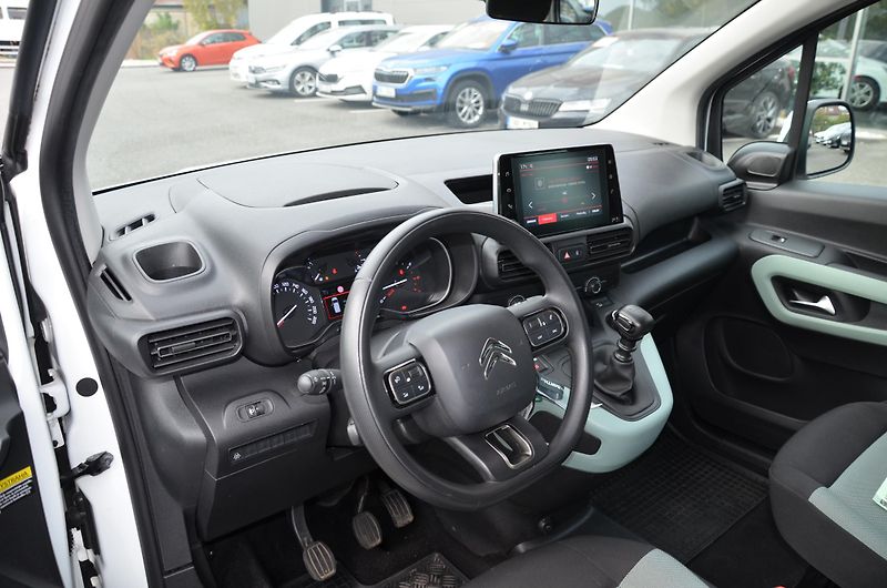 Citroën Berlingo (2021) 1.5BHDi 130 Feel XL - fotka 6 z 14