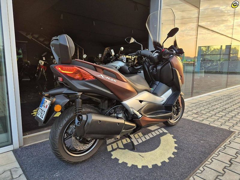Yamaha X-Max 300 (2018) - fotka 4 z 24