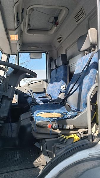 Iveco Eurocargo ML120E24 skříň,čelo,6ti válec - fotka 10 z 19