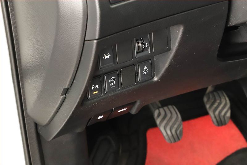 Nissan Qashqai (2015) 1.2 DIG-T, Navi, Tempomat - fotka 15 z 16