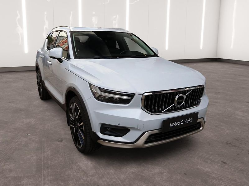 Volvo XC40 (2020) D3 AWD Inscription - fotka 5 z 24