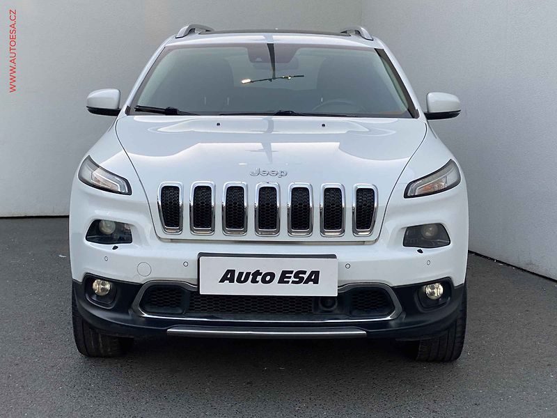 Jeep Cherokee (2015) 2.0 M-Jet 4X4, Limited, AT, - fotka 2 z 21
