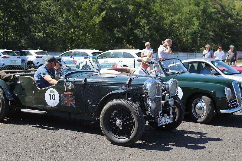 Perlou letošního ročníku Sachsen Classic Rallye byl 102 let starý vůz Cunningham V5 Special.
